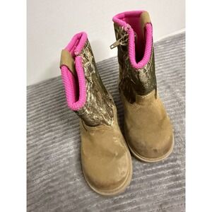 Kids Magellan Camo Pink Lined Zip Up Boots Girls Size 9